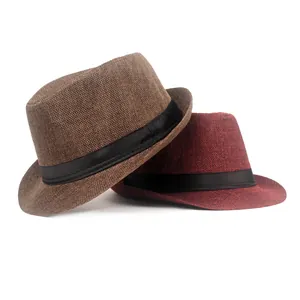 Détails du tissage des chapeaux trilby en lin marron et bordeaux avec rubans