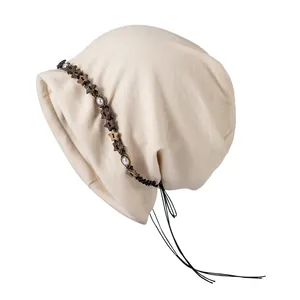 Bonnet beige décontracté avec breloques étoiles et franges, style rétro d'automne femme