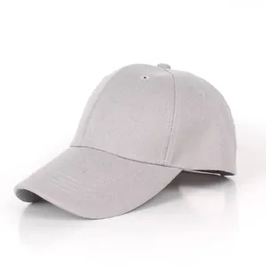 Casquette de baseball classique gris clair en coton sergé avec visière courbée et œillets