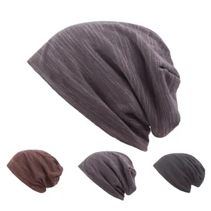 Unisex Slouch Beanie Strickmütze für den Winter in vier Farben mit Streifenstruktur