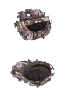 Dettaglio del cappello tattico mimetico 3D con fibbia in metallo e fodera interna