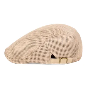 Béret en maille beige respirante pour l'été avec boucle métallique réglable pour soleil