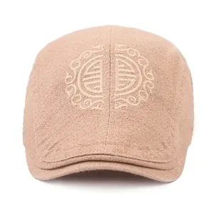 Berretto in Cotone Vintage Ricamato Coppola per Uomo Donna Regolabile Stile Britannico Cappello Piatto Casual Parasole