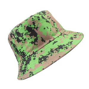 Détail du chapeau bob camouflage numérique vert fluo avec coutures renforcées de qualité