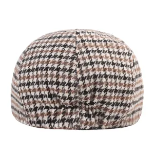 Classic houndstooth vintage newsboy cap with elastic back for autumn and winter comfort
