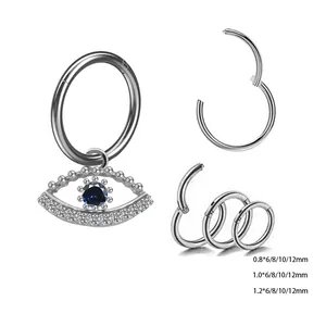 Guida dettagliata alle taglie per piercing naso evil eye con diversi diametri