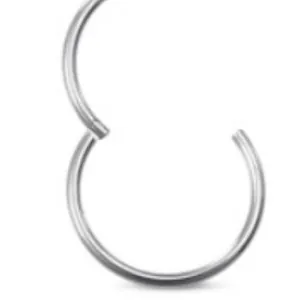 Anello a segmento incernierato in titanio per naso o setto con finitura argento lucido