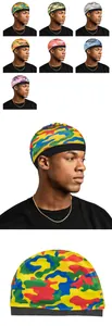 Dettaglio del cappuccio wave cap mimetico con bordo elastico largo e tessuto elastico