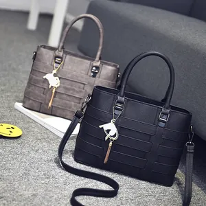 Retro Women Braided PU Leather Tote Bag With Tassel Cat Charm Adjustable Shoulder Strap Large Capacity Fashion Casual Handbag