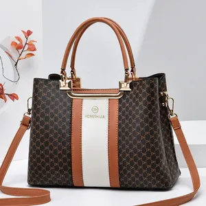Sac cabas classique marron avec monogramme et rayures blanches verticales pour femmes