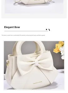 Detalle macro del bolso blanco crema con lazo elegante y textura de cuero sintético