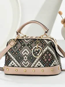 Vintage Geometric Jacquard PU Leather Shoulder Bag For Women Retro Bohemian Handbag With Rivets Heart Pendant Doctor Bag