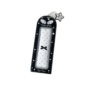 Porte-carte ailes d'ange noir avec breloque étoile et impression Wings of Love