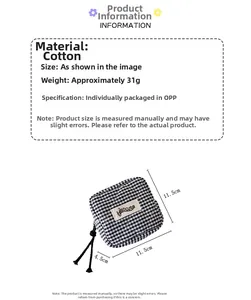 Detail view of cotton checkered mini pouch with dimensions 11.5x11.5x4.5cm and zipper