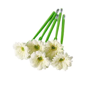 Juego de cinco bolígrafos de margarita blanca con tallos verdes para decoración