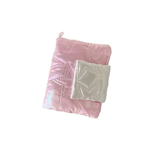 Set de mini classeurs rose et argent avec motifs d'étoiles surpiqués et fini brillant