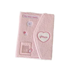 Classeur de cartes photo en peluche rose avec broderie de dent et de capsules mignonne