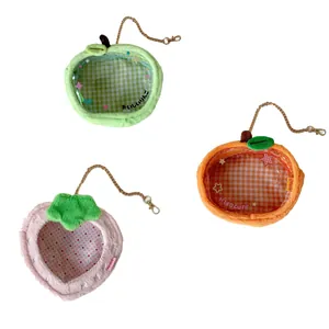 Simpatiche borse peluche a fragola per bambole con finestra in PVC e catene in metallo