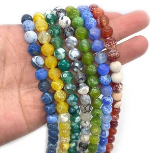 Natuurlijke 8mm groene vuuragaat en gekleurde stenen kralen voor DIY-sieraden op de palm