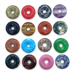 Set mit 16 verschiedenen 20mm Naturstein-Donut-Anhängern wie Lapis und Tigerauge