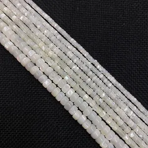 Perline distanziatrici quadrate in madreperla naturale bianca con riflessi per DIY