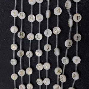 8mm Natural White Sea Shell Loose Beads Flat Round Gold Alphabet Letter Beads For DIY Jewelry Making Bracelet Necklace Accessories