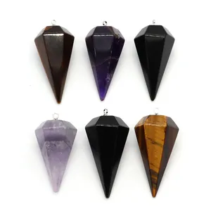 Pendentifs hexagonaux en pierre naturelle polie avec attaches en métal assorties