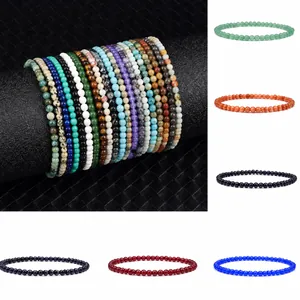 Conjunto detallado de pulseras de cuentas de piedra natural de colores con cordón elástico