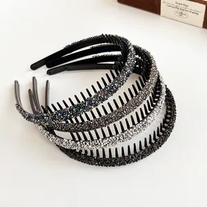 Sparkling crystal headbands with non-slip teeth for women in four metallic colors