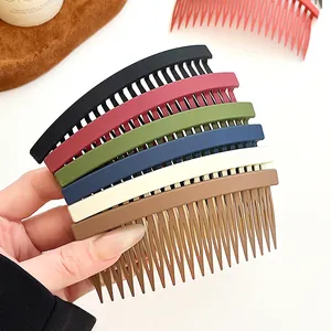Lot de peignes à cheveux mats multicolores avec dents incurvées pour coiffure femme