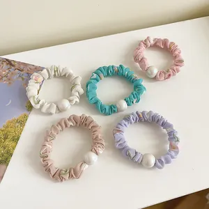 Chouchous en Mousseline Style Coréen Avec Motif Floral et Perle d'Imitation Accessoires de Cheveux Doux pour Femmes