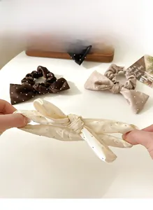 Détails des chouchous nœuds élastiques avec strass brillants en quatre couleurs élégantes