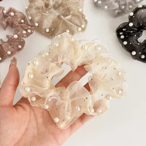 Chouchous élégants en organza avec perles et strass pour des coiffures style français