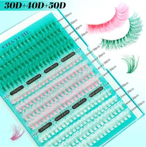 Makroaufnahme bunter 30D/40D/50D Cluster-Wimpern in den Farben Pink, Grün und Weiß