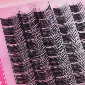 Volle 10-18mm zwarte plukwimpers met natuurlijke krul op roze gestreepte basis