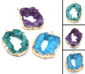 Onregelmatige Natuurlijke Druzy Geode Agaat Schijf Hanger Met Vergulde Rand Kristallen Steen Charm Voor DIY Sieraden Maken
