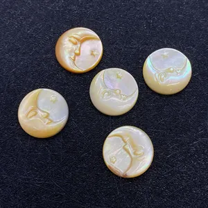 Detailliertes Mond- und Sternrelief auf 15mm natürlichen Perlmuttschalen-Cabochons