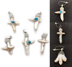 Pendente a Croce in Perla Artificial Barocca Irregolare Naturale Con Strass e Turchese Charm Per Collane Fai da Te Accessori Gioielli
