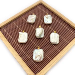 Natürliche Barockperlenanhänger mit goldener Öse für DIY-Halsketten und Schmuck