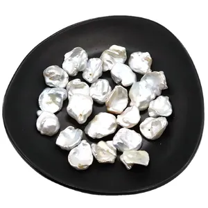Natuurlijke witte barokke zoetwaterparels met iriserende glans voor DIY-sieraden maken