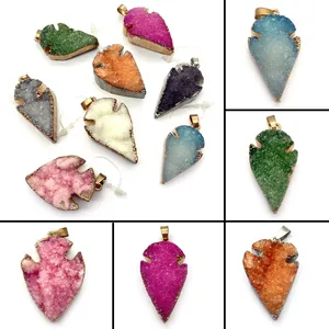 Pendentif Druzy Quartz Pointe de Flèche Pierre Naturelle Forme Feuille Bordure Métal pour Collier DIY Bijoux Femme