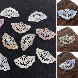 Ciondolo Intagliato Cavo in Madreperla Naturale a Forma di Ventaglio Conchiglia per DIY Collana Accessori per Gioielli