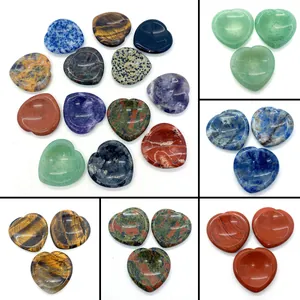 Pierre Naturelle en Forme de Cœur Polie Pierre de Paume Cristal de Guérison pour Méditation Accessoire DIY Bijoux Décor Bureau