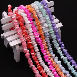 Perles de coquillages teintes irrégulières pour bijoux DIY aux couleurs vives