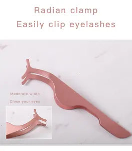 Dettaglio dell'applicatore per ciglia oro rosa con punta curva e finitura opaca