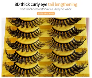 Detailaufnahme von 5 Paaren 8D dichten geschwungenen künstlichen Wimpern mit Schwung