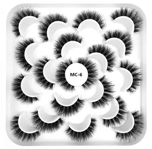 Detailansicht der 8D Kunstmink Wimpern Modell MC-6 im Set mit 14 Paaren in Weiß
