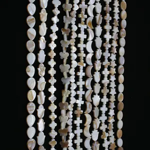 Perline Sciolte Cangianti in Madreperla Naturale per Creazione Gioielli Fai-da-te Collane Bracciali Forma Cuore Stella Luna Accessori