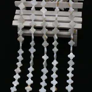 Cuentas de trébol de nácar blanco natural para fabricación de collares de joyería DIY