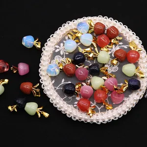 Mini appelvormige edelsteen hangers met gouden sluiting voor DIY sieraden maken